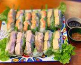 A picture of step 19 of Vietnamese rice pepper rolls with prawns and pork.