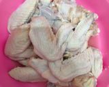 Foto langkah ke 1 dari resep Ayam Goreng Ketumbar.