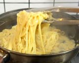 Foto langkah ke 3 dari resep Spaghetti Carbonara.