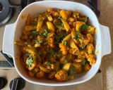 A picture of step 4 of Cauliflower and potato curry.