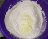 A picture of step 2 of Aloo walay nan.