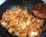 รูปขั้นตอนการทำที่ 6 ของ ข้าวผัดกิมจิ ไข่ชีสสส~~