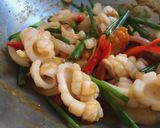 รูปขั้นตอนการทำที่ 3 ของ หมึกผัดไข่เค็ม#งบ60บาท