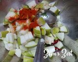 A picture of step 2 of Indian Pear Chutney.