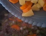 Foto langkah ke 10 dari resep Sop Pentol Bakso Sapi Simpel.