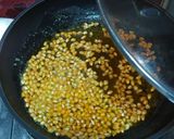Foto langkah ke 1 dari resep Popcorn.