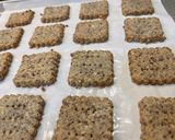 Foto del paso 5 de la receta: Keto crackers de harina de almendras y queso 🧀