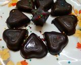 होम मेड फ्रूट एडं नट चॉकलेट (homemade chocolate recipe in hindi) रेसिपी चरण 5 फोटो