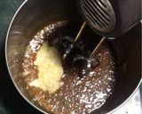 A picture of step 4 of Banana chocolate muffins.