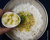A picture of step 5 of Jhal muri.