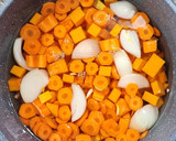 Foto del paso 1 de la receta: 🍲🧀🥚Sopa salvadora de 4 ingredientes + sopa crema con queso y huevo 🥚🧀🍲
