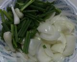 รูปขั้นตอนการทำที่ 3 ของ หมูผัดพริกไทยดำ