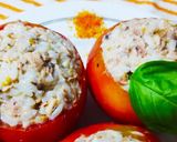 Foto del paso 1 de la receta: Tomates rellenos con arroz yamaní, naranja y aceitunas negras