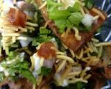A picture of step 3 of Roti chaat.