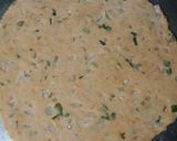 A picture of step 3 of Onion Paratha.