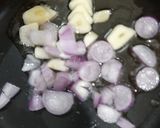 Foto langkah ke 3 dari resep Sop Macaroni.