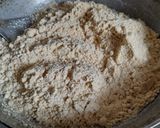 A picture of step 3 of Mix flour laddu.