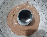 Foto langkah ke 5 dari resep Brownies Kukus (Pondan Premix).