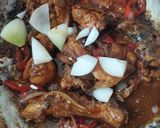 Foto langkah ke 4 dari resep Ayam Kecap Bawang Bombay.