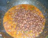 A picture of step 8 of Palak-Kale chane ki ghughni.