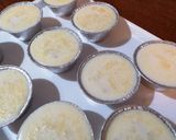 A picture of step 9 of White Chocolate Panna Cotta.