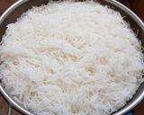A picture of step 2 of Chicken fried rice.