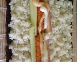 Foto langkah ke 9 dari resep Sushi crispy roll dan sushi tempura ala resto s*ku*a k*t* Plg.