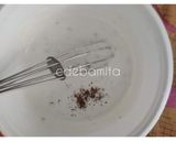 A picture of step 4 of Rose Lassi.