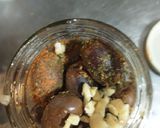 Foto del paso 2 de la receta: Aceitunas negras condimentadas