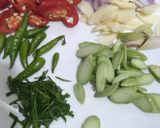Foto langkah ke 5 dari resep Tumis Bunga Pepaya Pete Rebon | Pahitnya Pas!.