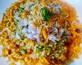 चटपटे इंदौरी भूरा पोहा (chatpate indori bhura poha recipe in Hindi) रेसिपी चरण 5 फोटो