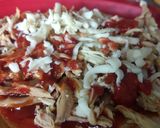 Foto del paso 4 de la receta: Pizza Fácil Con Tortilla de Harina en Microondas