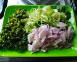 Foto langkah ke 1 dari resep Bihun Goreng Bakso.