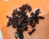 Foto langkah ke 1 dari resep Raisin Pumpkin Seed Cookies.