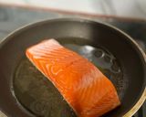 Foto langkah ke 5 dari resep 136. Honey Glazed Salmon.