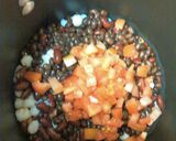 A picture of step 1 of Bean and Beef Chili .