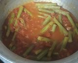 A picture of step 3 of Drumsticks sabzi.