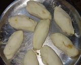 A picture of step 4 of Bread roll (stuffed potato bread roll).