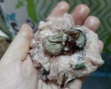 Hình bước làm 1 của món Trứng cút bọc thịt chiên xù