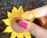 स्टीम्ड पम्पकिन सनफ्लावर ब्रेड (Steamed pumpkin sunflower bread recipe in hindi) रेसिपी चरण 10 फोटो