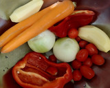 Foto del paso 1 de la receta: Brochetas de patatas y verduras 🥕🍅
