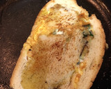 Foto del paso 6 de la receta: Tostada rellena de calabacín, anchoa y queso de cabra