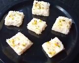 नारळाची वडी (naralachi wadi recipe in marathi) रेसिपी स्टेप 5 फोटो 
