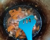 Foto langkah ke 2 dari resep Tumis Wortel Buncis Ayam.