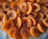 Une image de l'étape 2 de Tarte fine gourmande aux abricots.