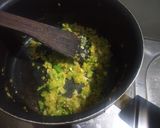 A picture of step 2 of Noodles Spring Roll.