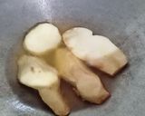 Foto langkah ke 2 dari resep Ubi Goreng Bawang.