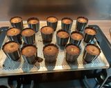 Une image de l'étape 6 de Cannelés bordelais.