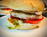Foto del paso 3 de la receta: Doble chicken cheese burger con pepinillo