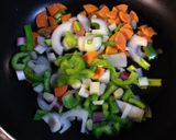 Foto del paso 1 de la receta: Arroz con pollo